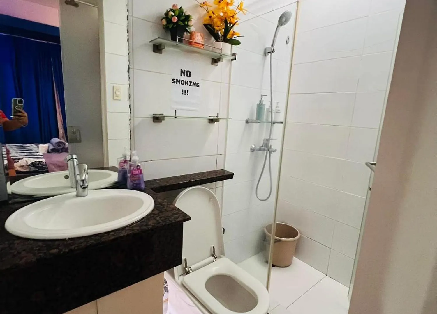 Pinecrest Residential Condominium Newport Pasay City Manila 0*,  Philippines